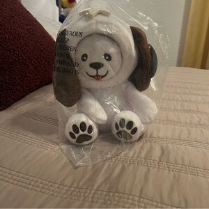 What’sitsface? White and Brown Stuffed Puppy Toy